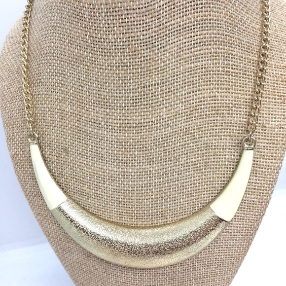 3/$30 VINTAGE GOLD TONE ENAMEL HORN STATEMENT NECKLACE COLLAR UNMARKED CHAIN - Picture 5 of 12